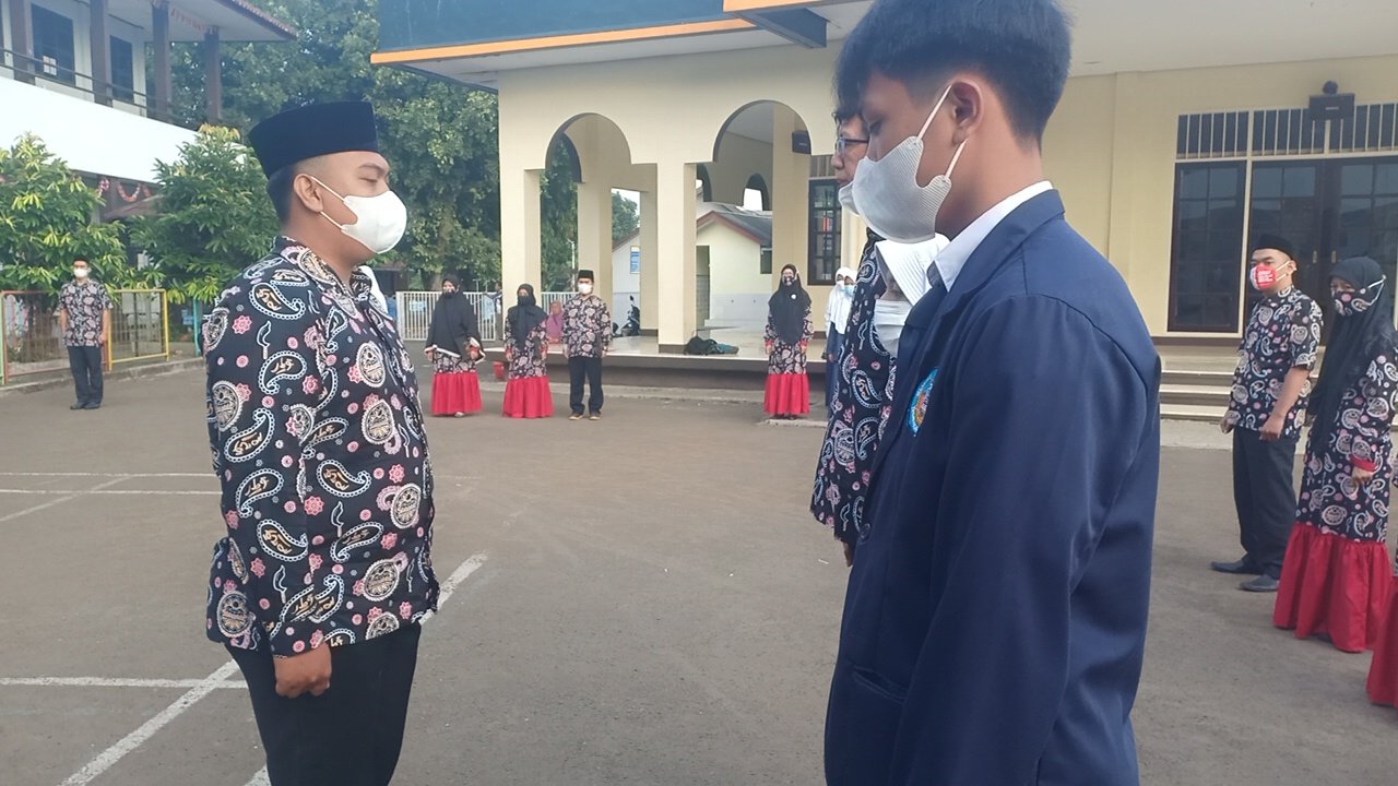 Upacara HUT RI Ke 76